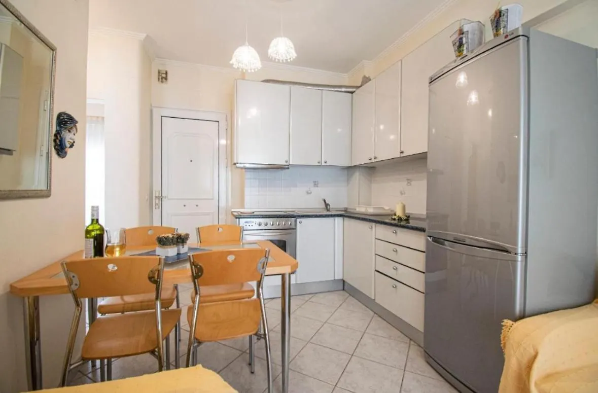 Isthmus Luxury Apartment Nea Poteidaia