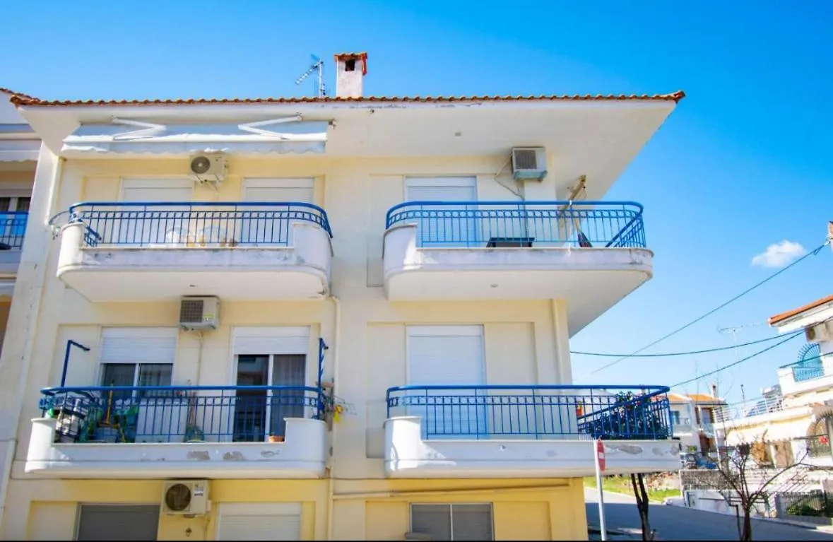 Isthmus Luxury Apartment Nea Poteidaia